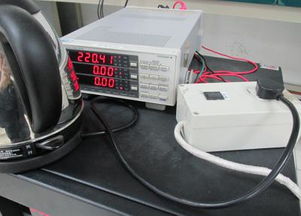 手機(jī)電腦充電器留在插座上是否耗電？電線電纜的作用與安全使用